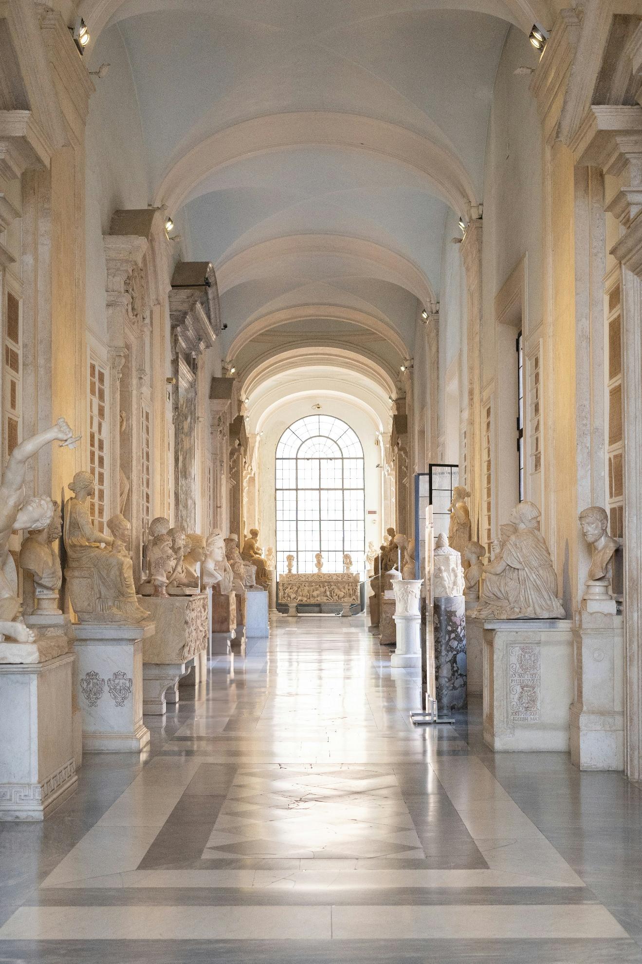 palatial gallery corridor